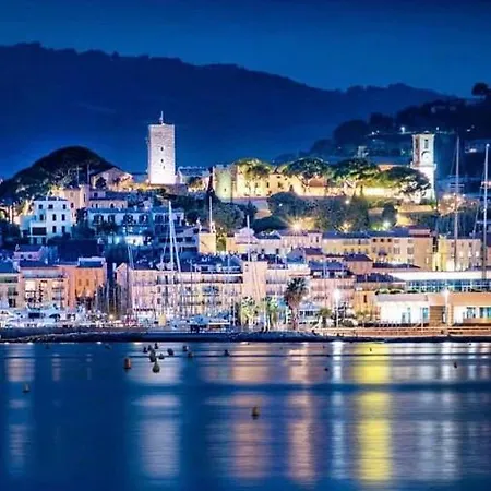 Old Port, Seafront & Seaview, Yacht Show Port Канны