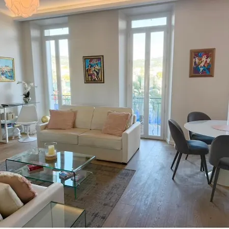 Appartamento Old Port, Seafront & Seaviews
