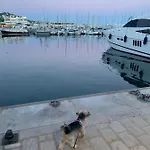 Apartament Old Port, Seafront & Seaviews